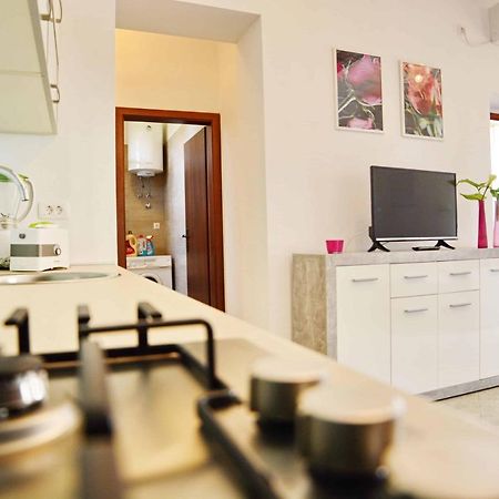 Apartman Verde Pridraga Eksteriør billede